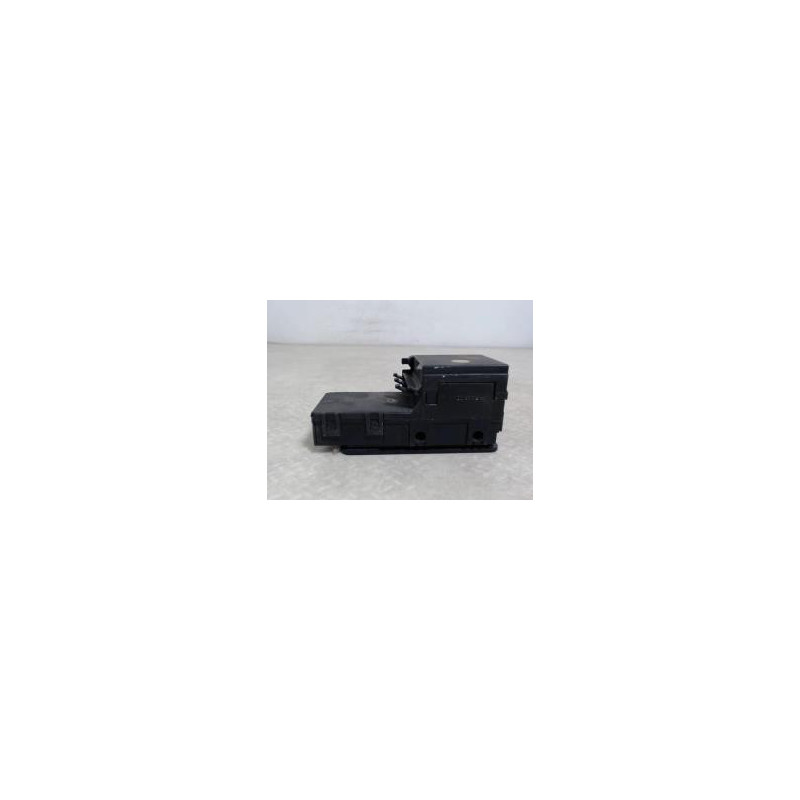 Porte fusible PEUGEOT 605 PHASE 2 d’occasion