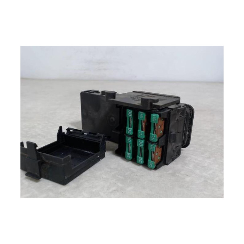 Porte fusible PEUGEOT 605 PHASE 2 d’occasion