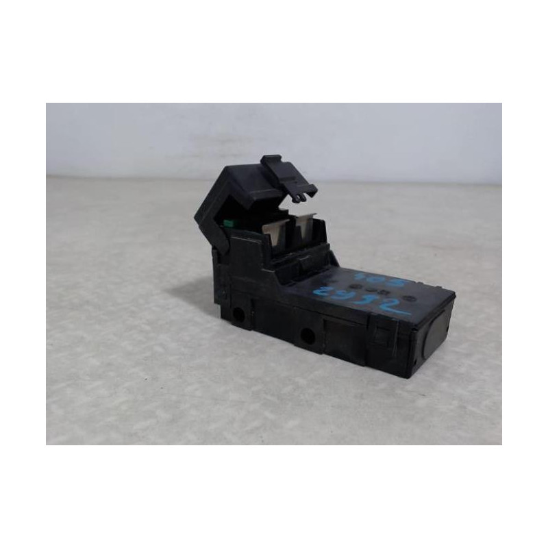 Porte fusible PEUGEOT 405 PHASE 1 d’occasion