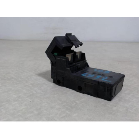 Porte fusible PEUGEOT 405 PHASE 1 d’occasion
