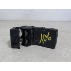 Porte fusible PEUGEOT 106 PHASE 1 d’occasion