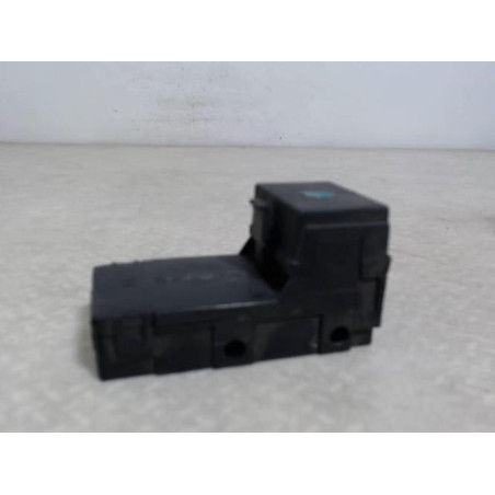 Porte fusible PEUGEOT 106 PHASE 1 d’occasion