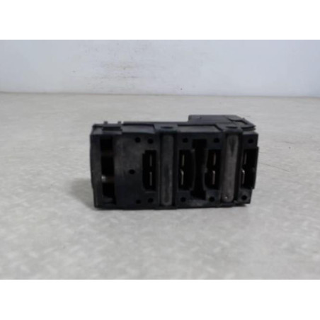 Porte fusible PEUGEOT 106 PHASE 1 d’occasion
