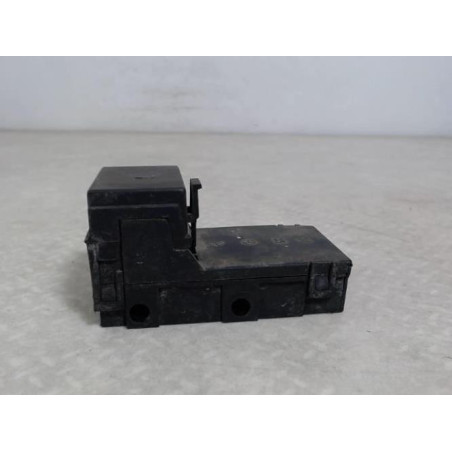 Porte fusible PEUGEOT 106 PHASE 1 d’occasion