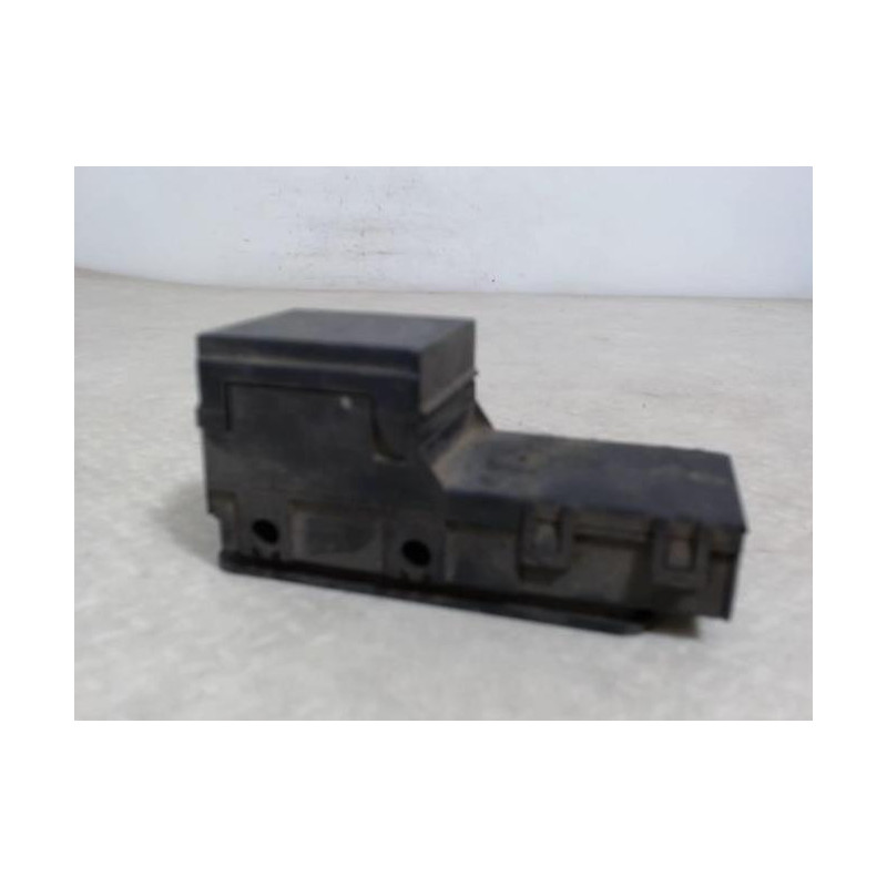 Porte fusible PEUGEOT 205 PHASE 1 d’occasion