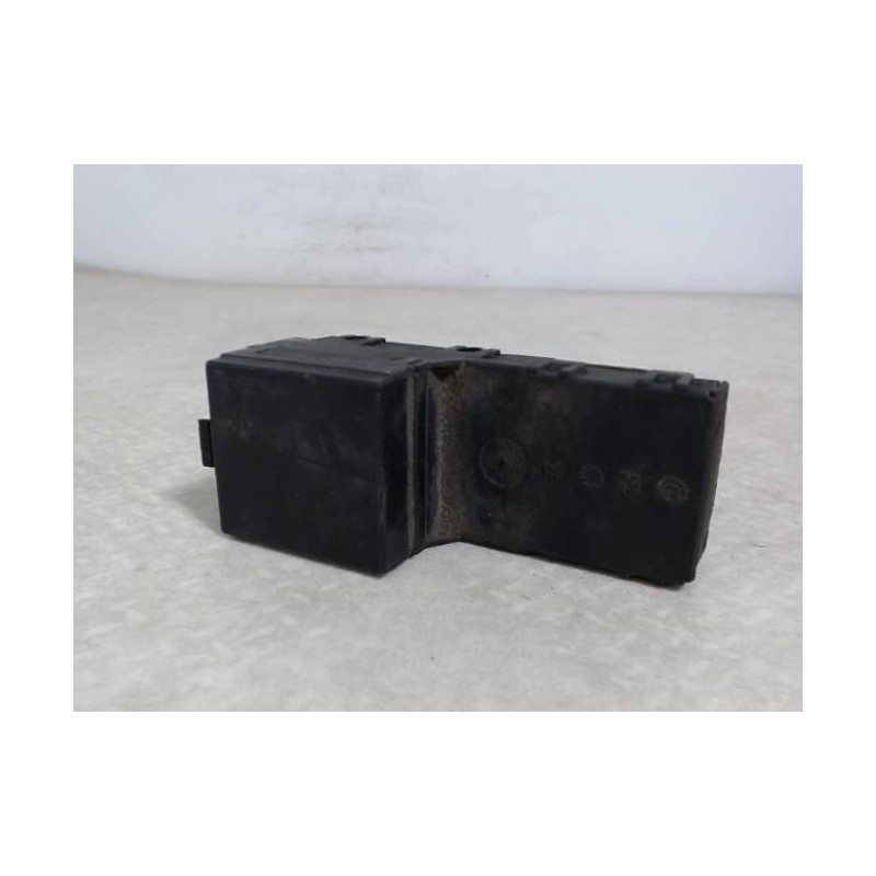 Porte fusible PEUGEOT 205 PHASE 1 d’occasion