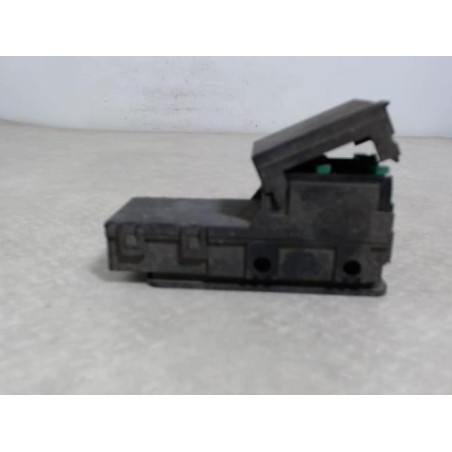 Porte fusible PEUGEOT 205 PHASE 1 d’occasion