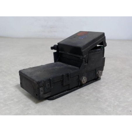 Porte fusible PEUGEOT 205 PHASE 1 d’occasion