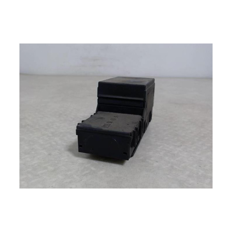 Porte fusible PEUGEOT 306 PHASE 2 d’occasion