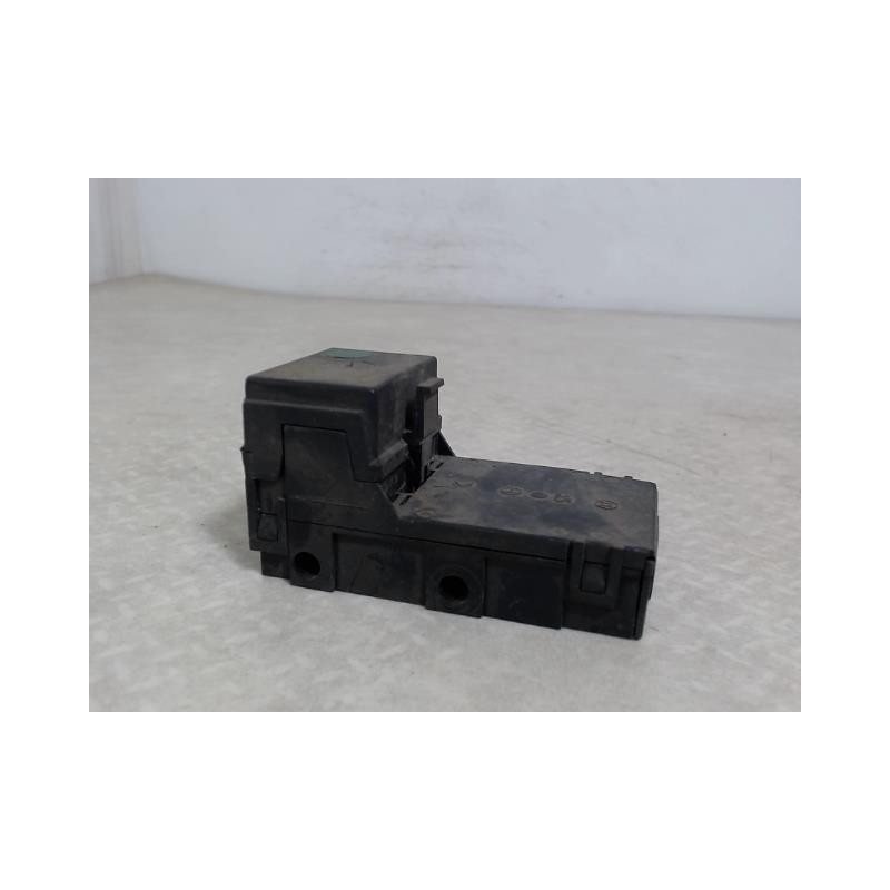 Porte fusible PEUGEOT 405 PHASE 1 d’occasion