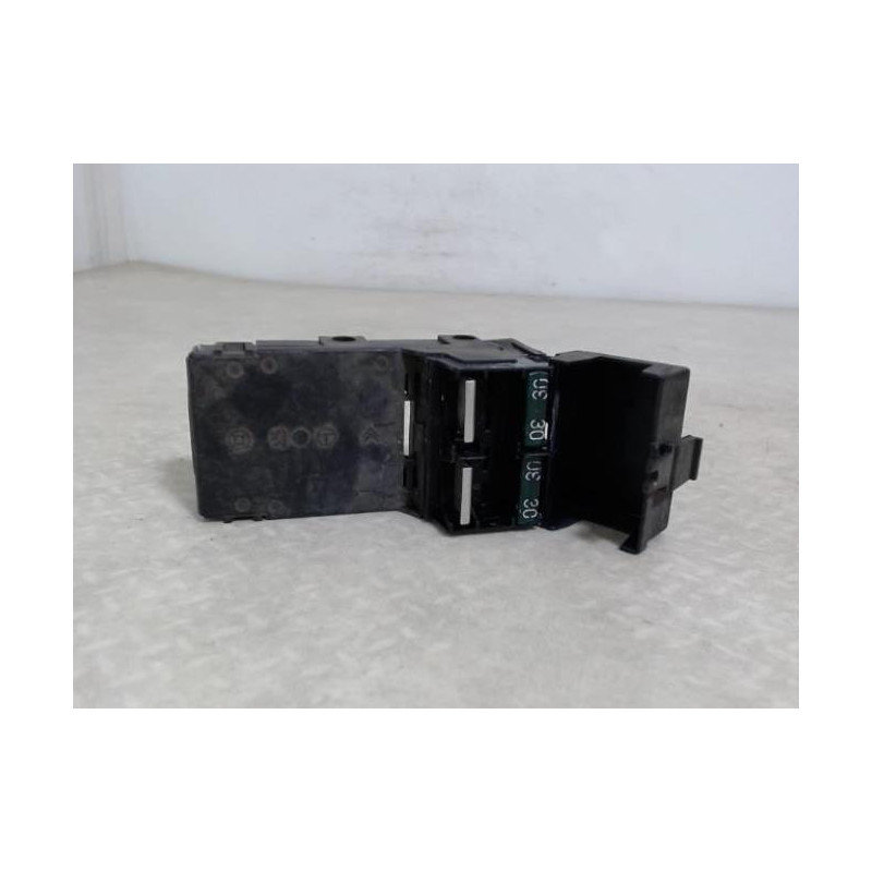 Porte fusible PEUGEOT 405 PHASE 1 d’occasion