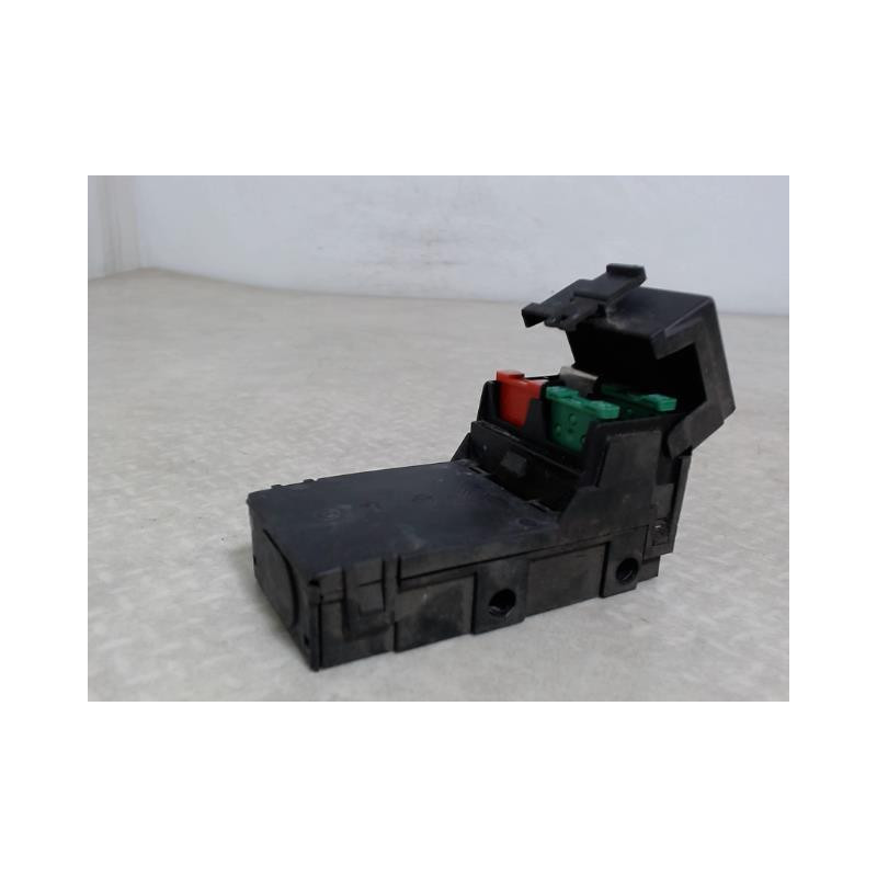 Porte fusible PEUGEOT 405 PHASE 1 d’occasion
