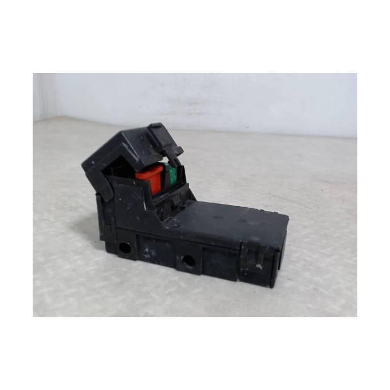 Porte fusible PEUGEOT 405 PHASE 1 d’occasion