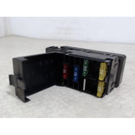 Porte fusible PEUGEOT 106 PHASE 2 d’occasion