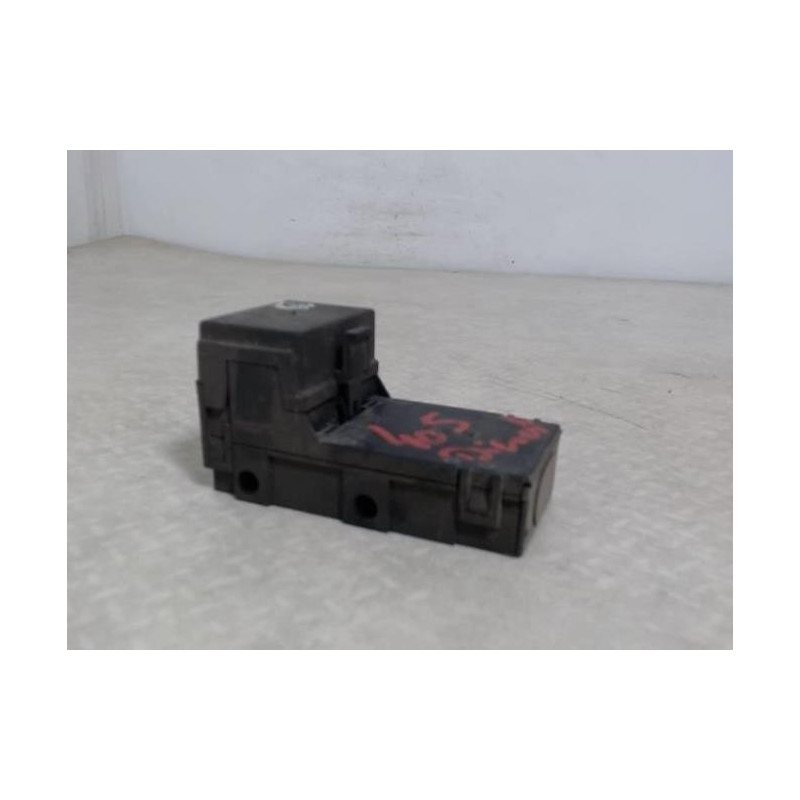 Porte fusible PEUGEOT 405 PHASE 1 d’occasion