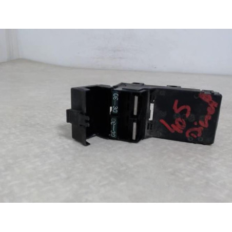 Porte fusible PEUGEOT 405 PHASE 1 d’occasion