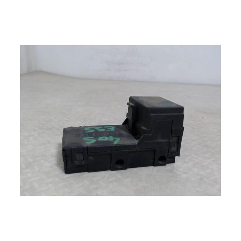 Porte fusible PEUGEOT 405 PHASE 1 d’occasion