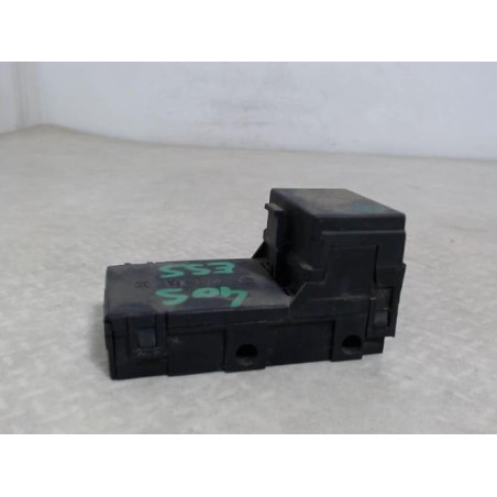 Porte fusible PEUGEOT 405 PHASE 1 d’occasion