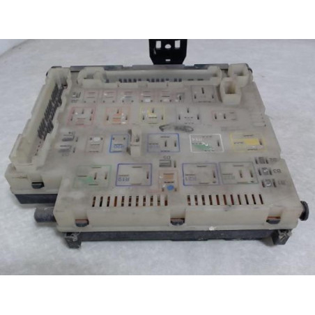 Porte fusible FORD ESCORT 6 d’occasion