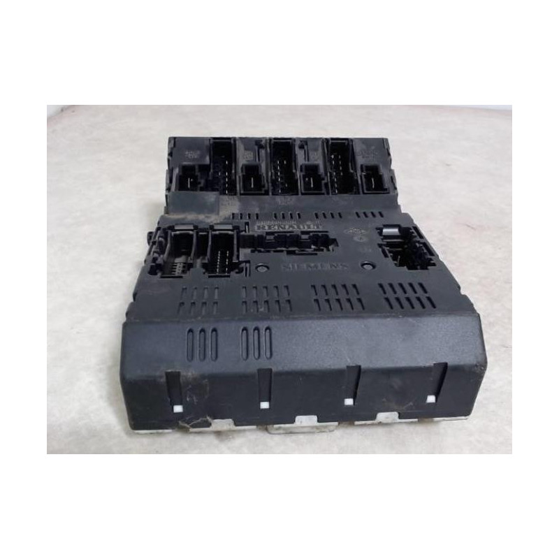 Porte fusible RENAULT MEGANE 1 PHASE 1 d’occasion