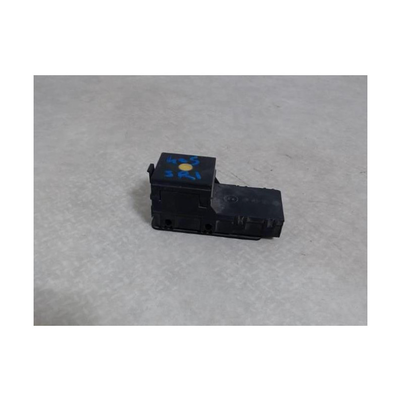 Porte fusible PEUGEOT 405 PHASE 1 d’occasion