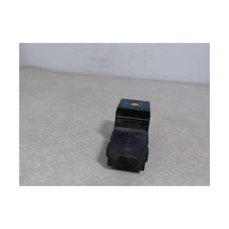 Porte fusible PEUGEOT 405 PHASE 1 d’occasion