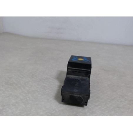 Porte fusible PEUGEOT 405 PHASE 1 d’occasion