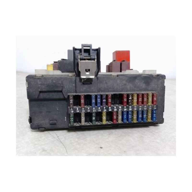 Porte fusible FORD ESCORT 6 d’occasion