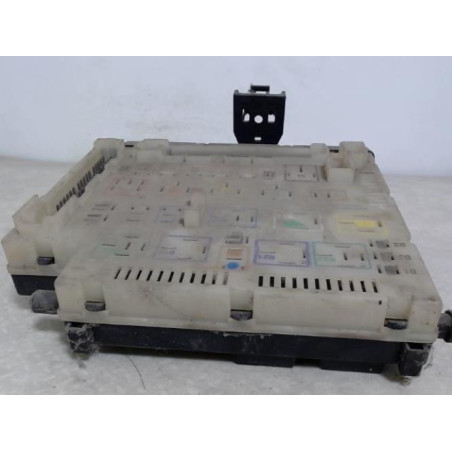Porte fusible FORD ESCORT 6 BREAK d’occasion