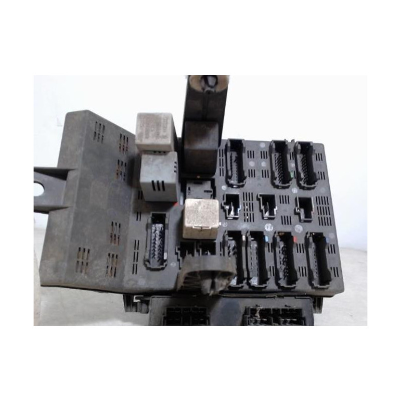Porte fusible RENAULT LAGUNA 1 PHASE 2 d’occasion