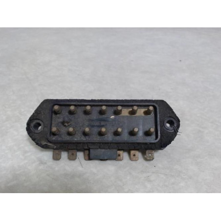 Porte fusible FORD  d’occasion