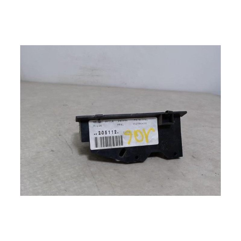Porte fusible PEUGEOT 106 PHASE 1 d’occasion