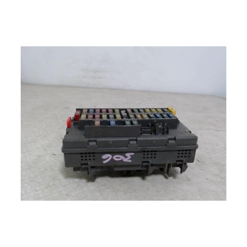 Porte fusible PEUGEOT 306 PHASE 2 d’occasion