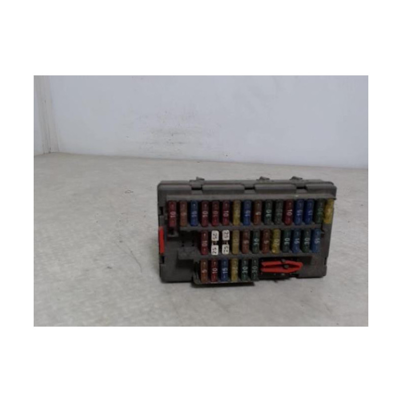 Porte fusible PEUGEOT 306 PHASE 2 d’occasion