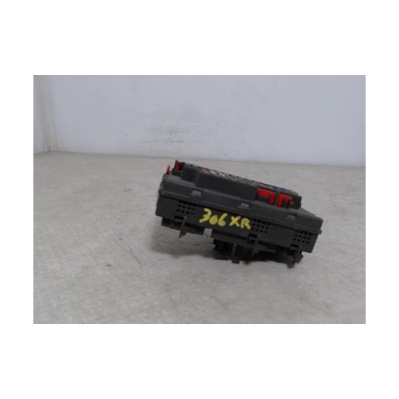 Porte fusible PEUGEOT 306 PHASE 2 d’occasion