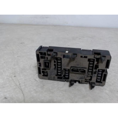 Porte fusible CITROEN 1.5 D 60 8V d’occasion