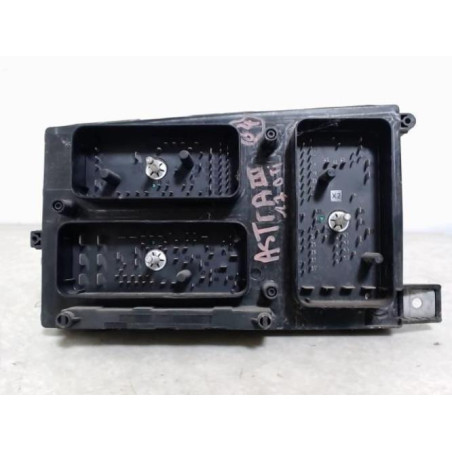 Porte fusible OPEL ASTRA G d’occasion