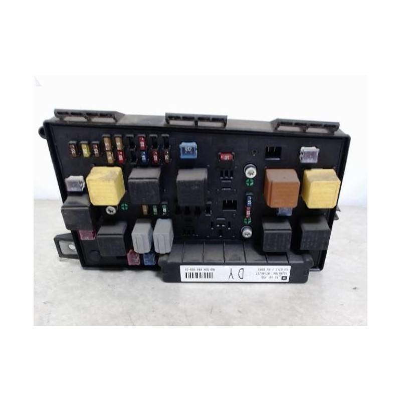 Porte fusible OPEL ASTRA G d’occasion