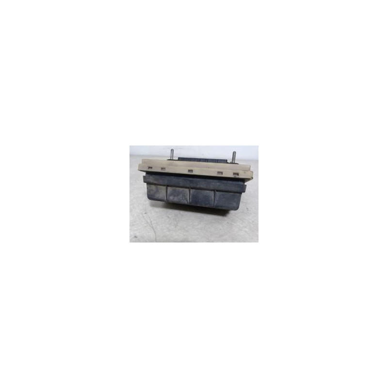 Porte fusible PEUGEOT 305 PHASE 2 d’occasion