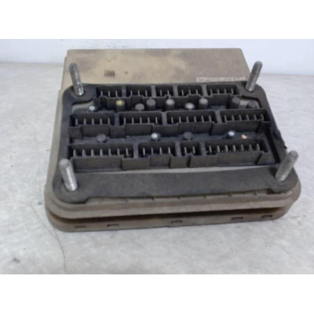Porte fusible PEUGEOT 305 PHASE 2 d’occasion