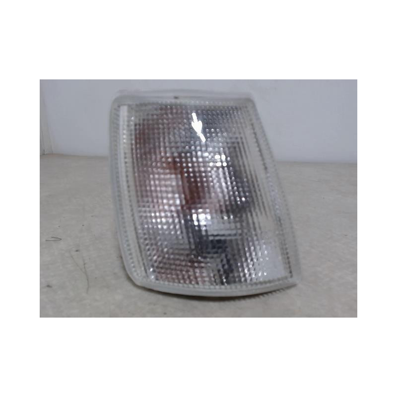 Optique avant secondaire droit (feux)(clignotant) SEAT  d’occasion
