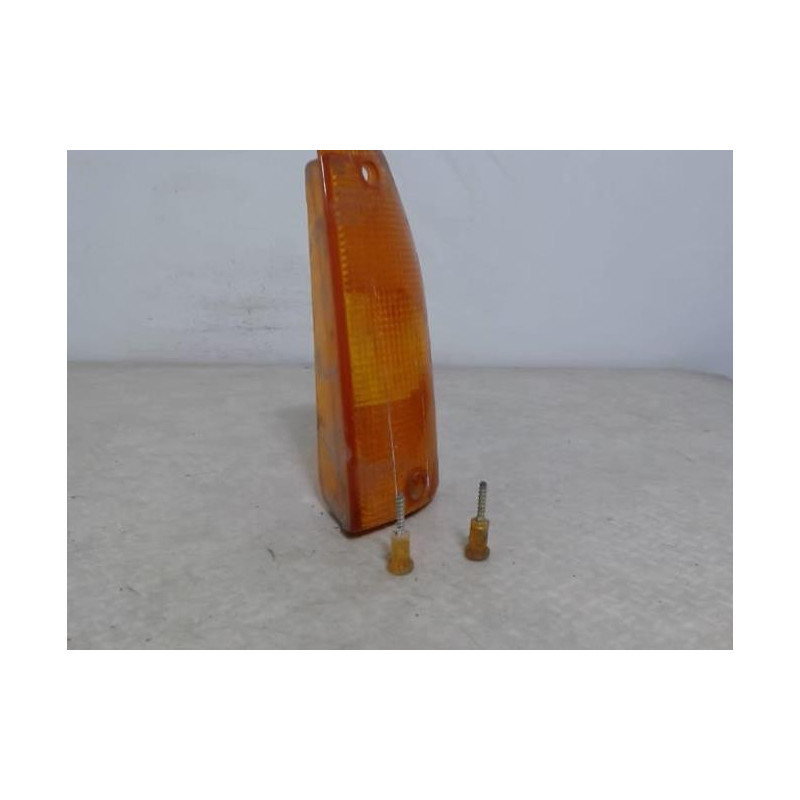 Repetiteur clignotant avant gauche (Feux) LANCIA Y10 1 d’occasion