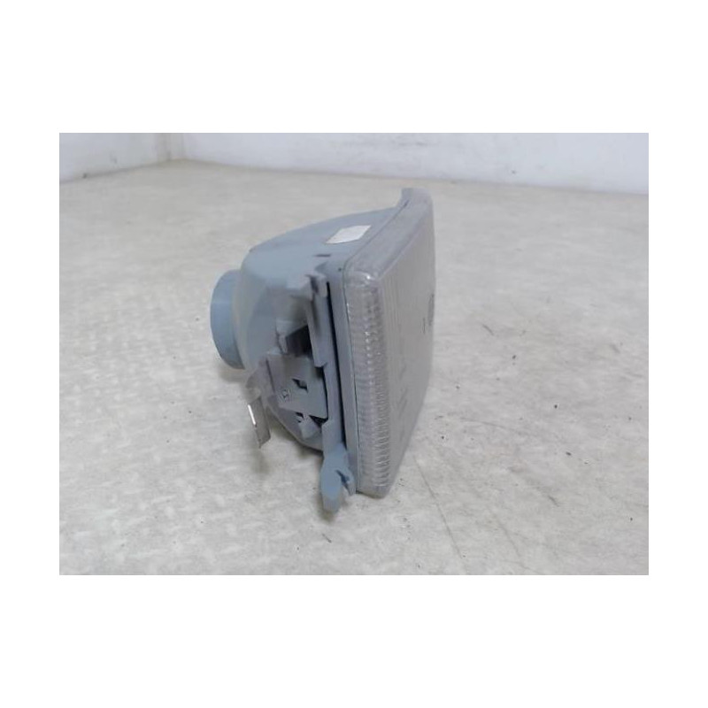 Optique avant secondaire gauche (feux)(clignotant) VOLKSWAGEN GOLF 3 d’occasion
