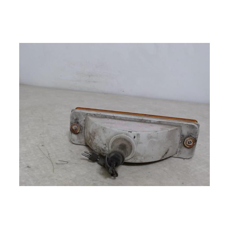 Optique avant secondaire gauche (feux)(clignotant) NISSAN  d’occasion