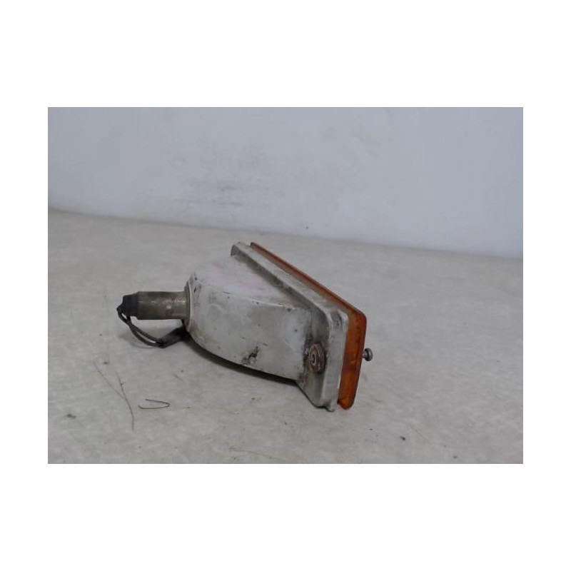 Optique avant secondaire gauche (feux)(clignotant) NISSAN  d’occasion