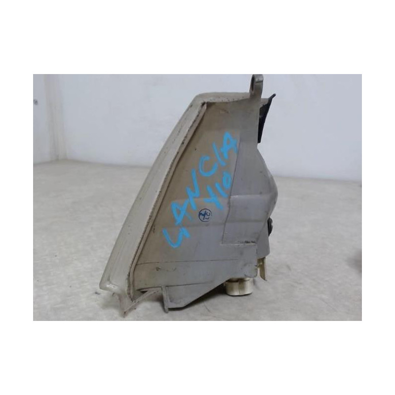 Optique avant secondaire droit (feux)(clignotant) LANCIA 1.1 I 50 8V d’occasion