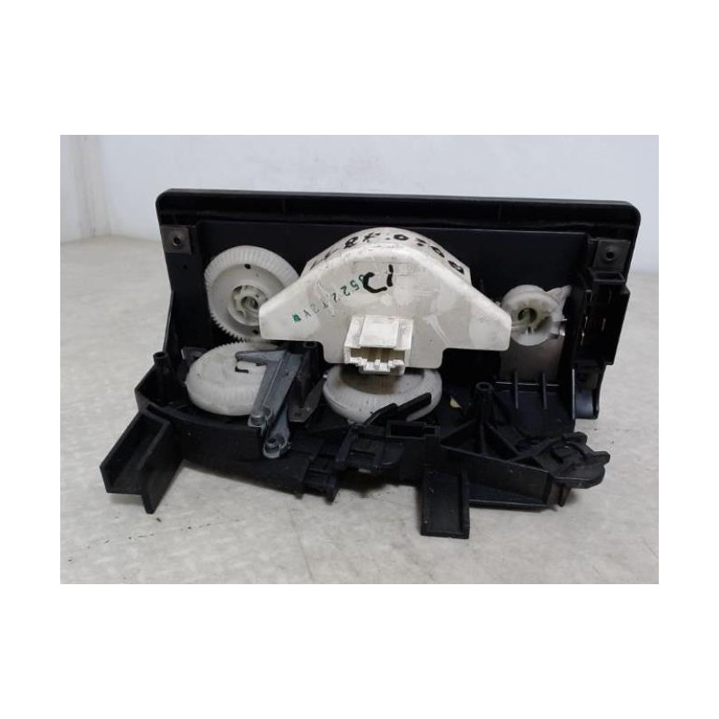 Commande chauffage VOLKSWAGEN 1.0 I 45 8V d’occasion