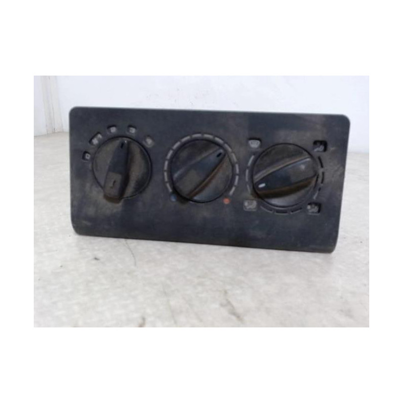 Commande chauffage VOLKSWAGEN 1.0 I 45 8V d’occasion