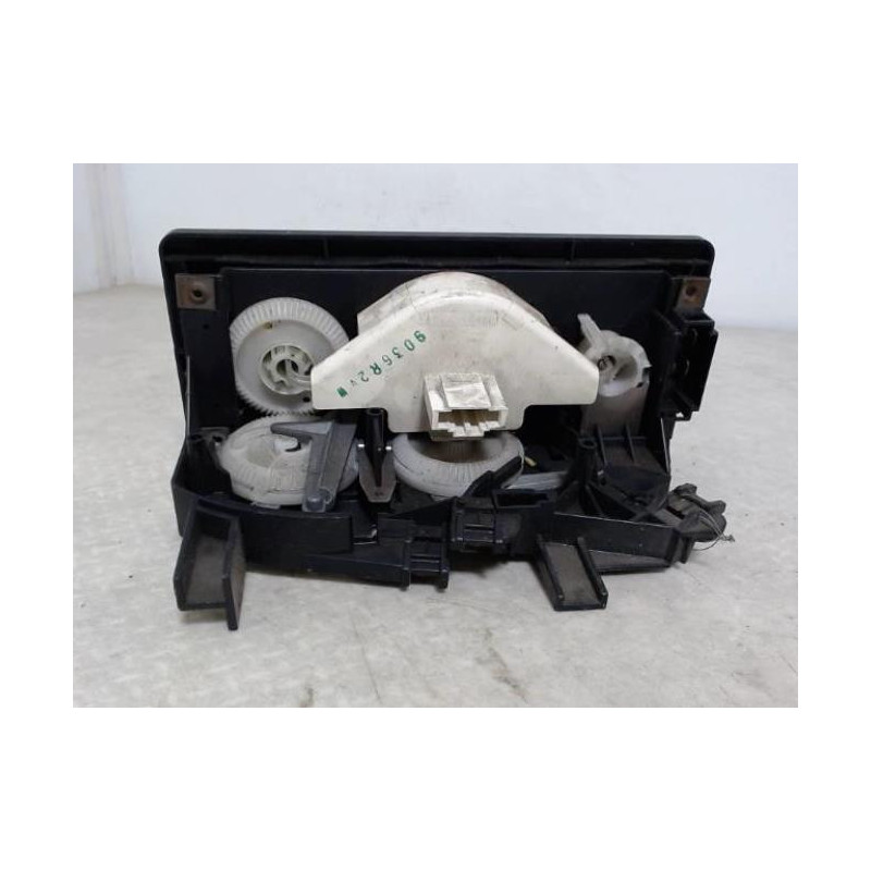 Commande chauffage VOLKSWAGEN 1.0 I 45 8V d’occasion