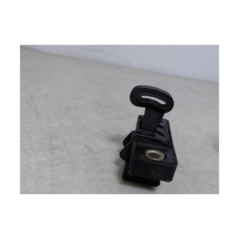 Serrure de coffre RENAULT CLIO 2 PHASE 1 d’occasion